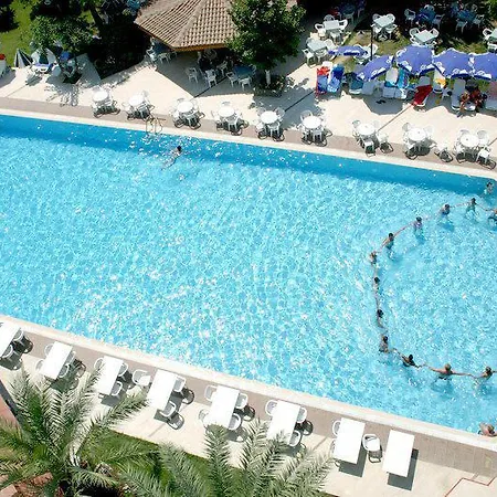 Hotel Peace